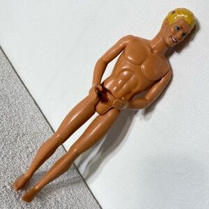 Vintage 1992 Mattel Inc Twist & Turn Hollywood Hair Ken Fashion Doll